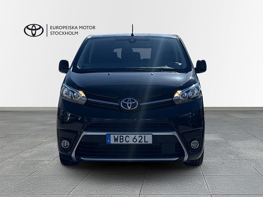 Bild 5 av Toyota Proace Verso 2,0 D-4D 180 HK SHUTTLE LONG 9-SITS VINTERHJUL MOMS
