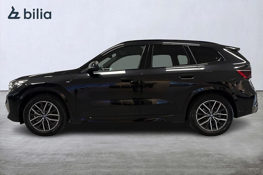 Bild 3 av BMW iX1 xDrive30 xDrive 30 M-sport | Drag | Adaptiva LED | Backkamera