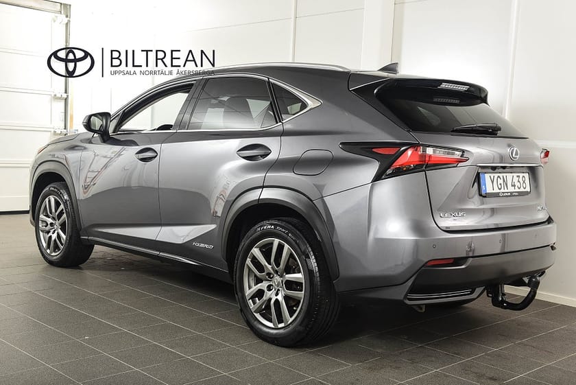 Bild 3 av Lexus NX 300h AWD Executive Drag Mvärm