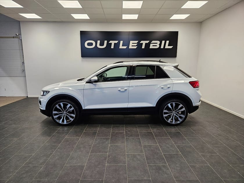 Bild 2 av Volkswagen T-Roc GT 1.5 TSI 150hk Cockpit Värmare Backkamera Drag 19tum