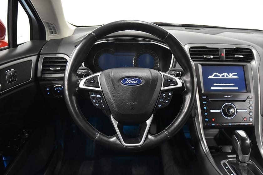 Bild 2 av Ford Mondeo Kombi Kåpa till spolarvätska