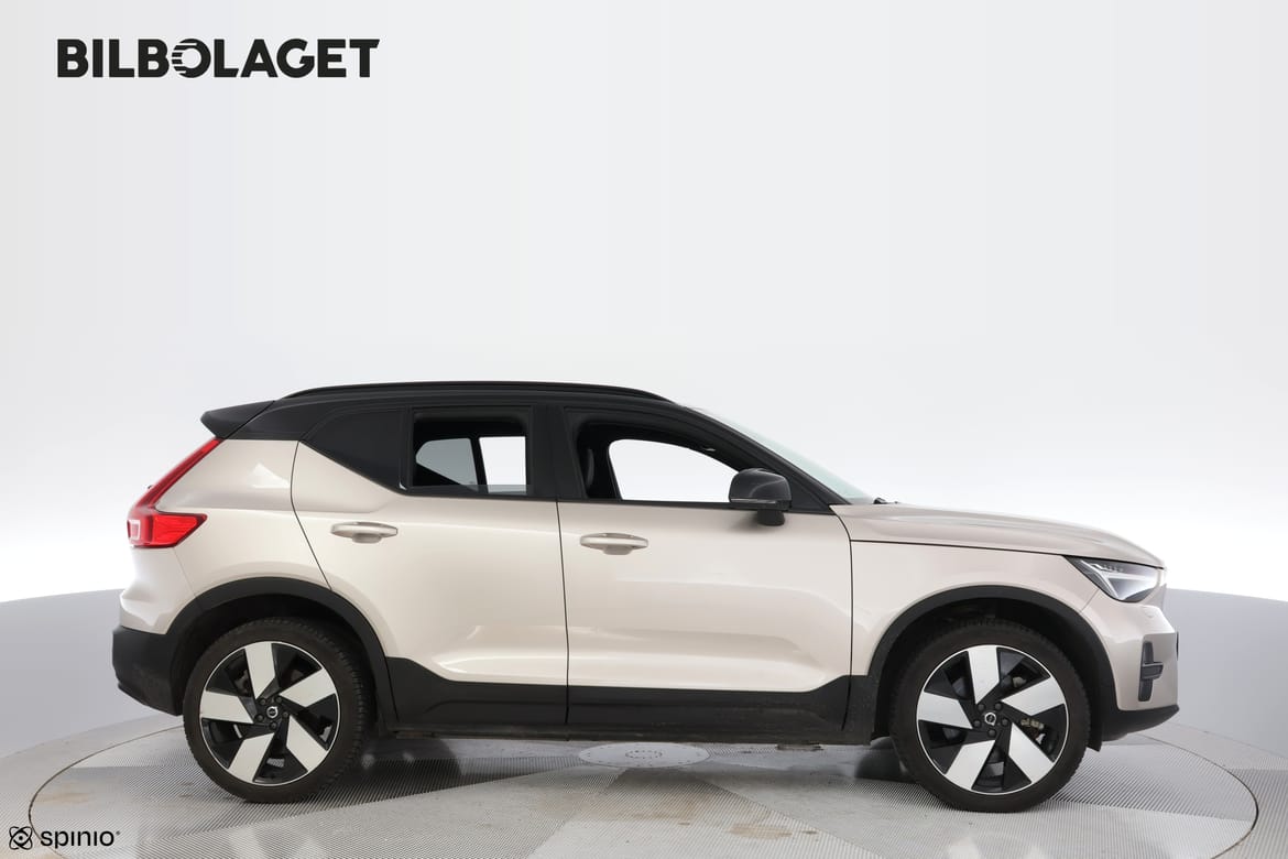 Volvo XC40 2023 - miniatyr 2