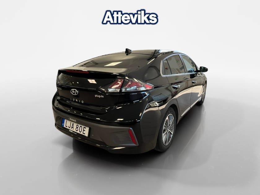 Bild 3 av Hyundai Ioniq Plug-in Hybrid 164hk *Farthållare/Elstol förare*