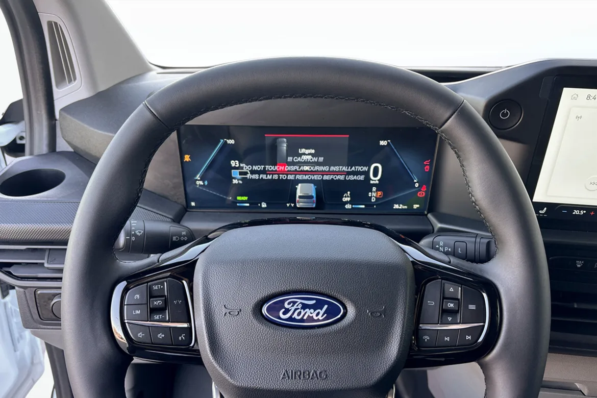 Ford E-Transit Custom 320