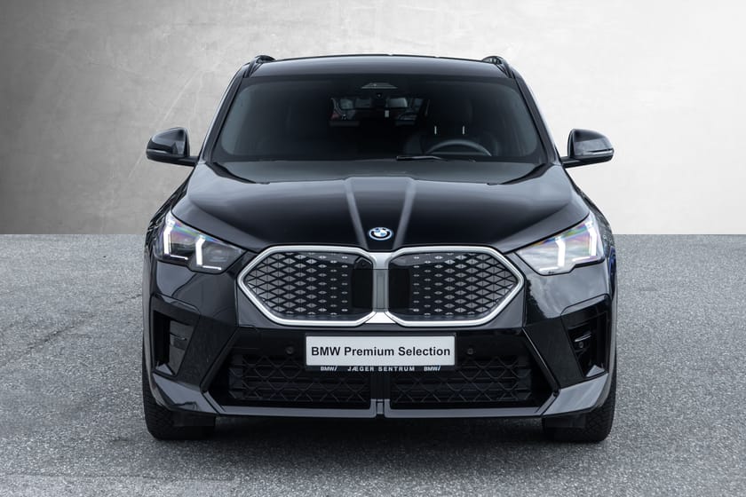 Bilde 4 av BMW iX2 xDrive30 M-Sport H.feste El.seter ACC HeadUP H/K