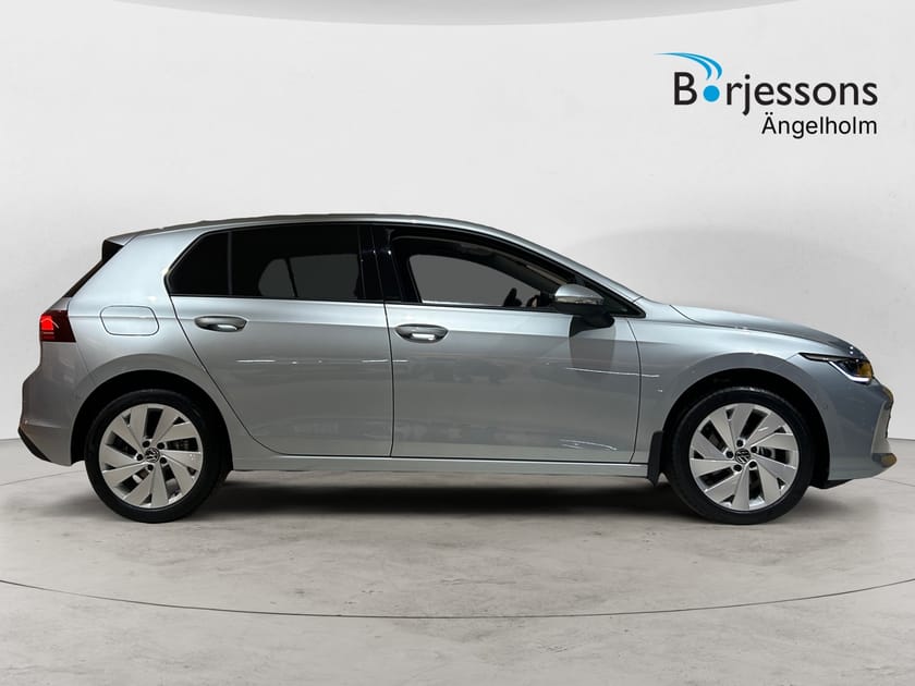 Bild 2 av Volkswagen Golf Life Edition 1,5 eTSI 150hk DSG7