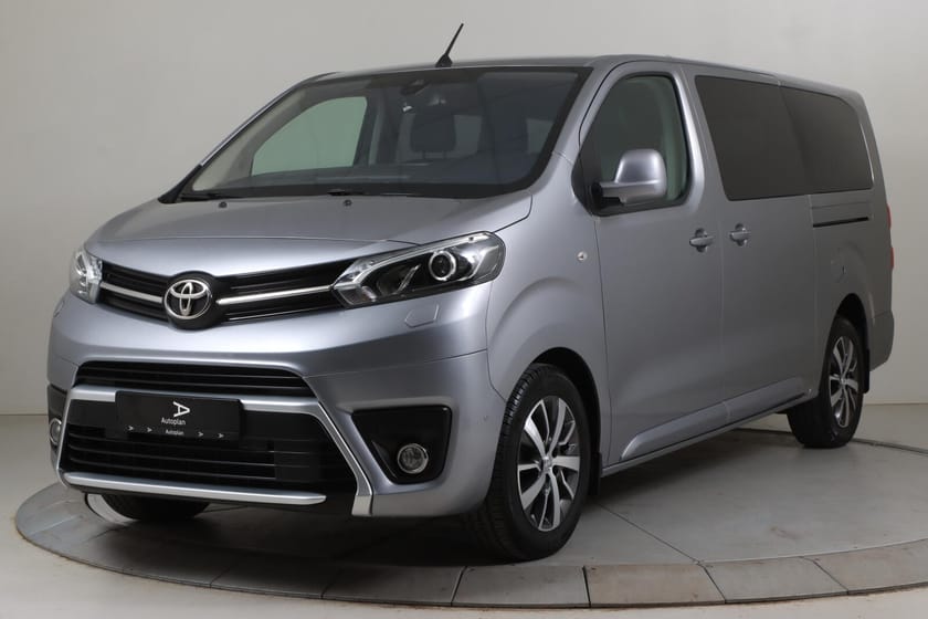 Bilde 2 av Toyota Proace Verso Lang 2,0D 177 Executive Shuttle 9s Cruise/Webasto/DAB