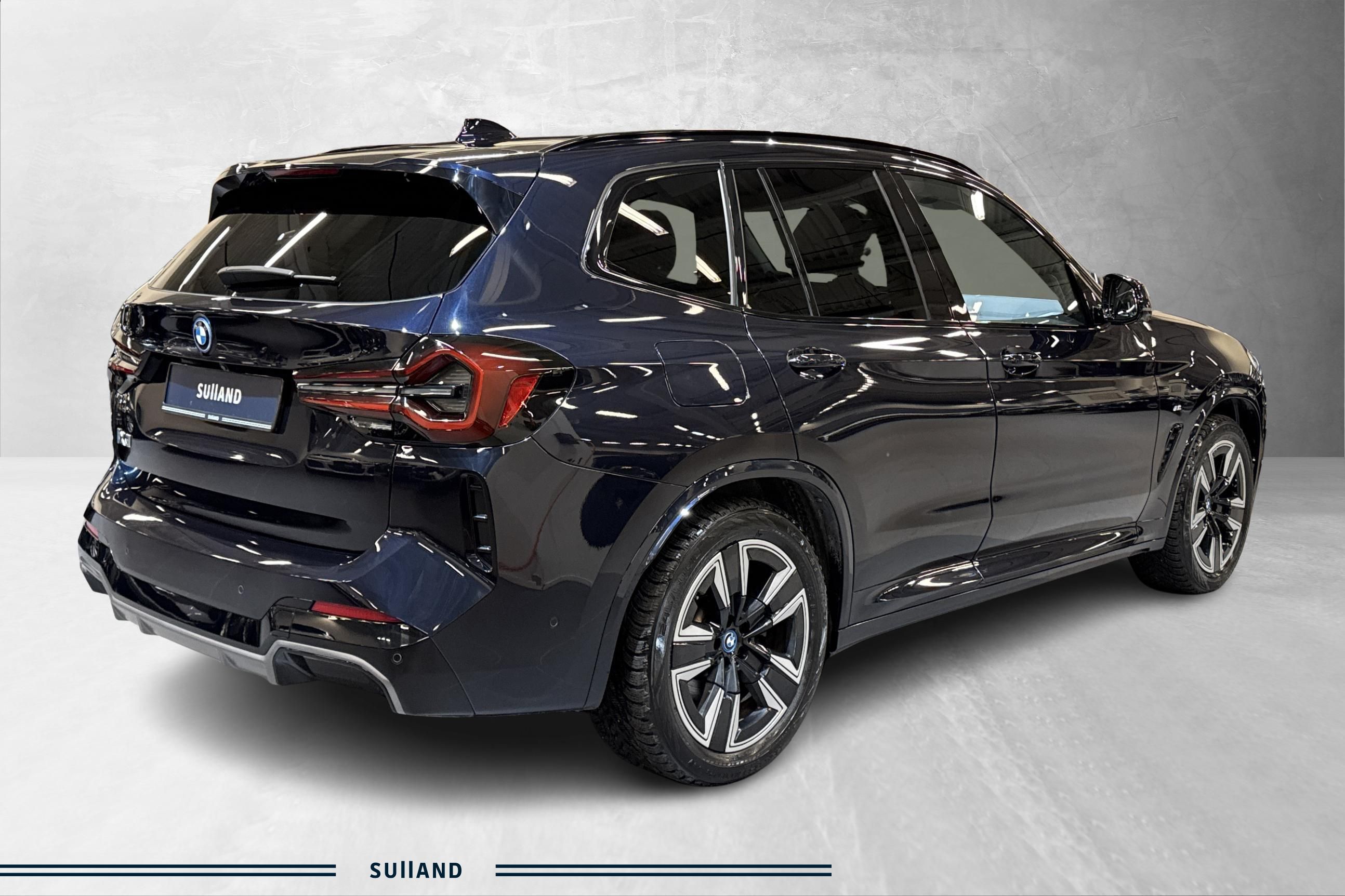 Thumnail bilde 2 av BMW iX3
