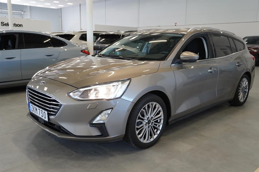 Bild 2 av Ford Focus Kombi 1,0t Titanium 125 hk Kamkedja, Drag, Servad, Vindruta