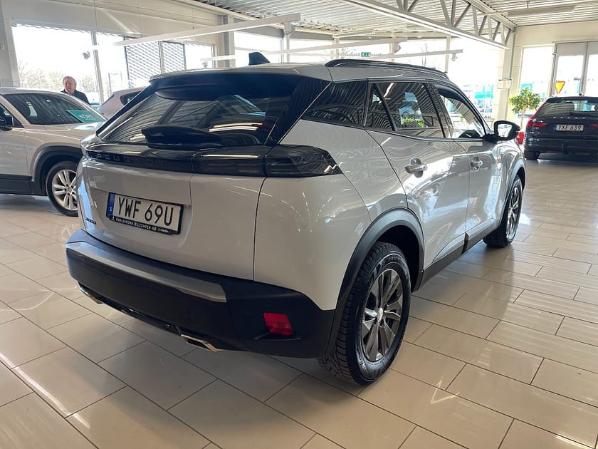 Bild 5 av Peugeot 2008 1.2 PureTech 130 Allure 131 hk
