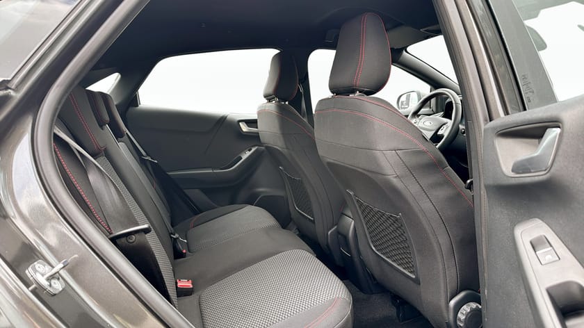 Bild 5 av Ford Puma ST-LINE / NAVI / SPECIAL EDITION Kampanjränta 3,95%