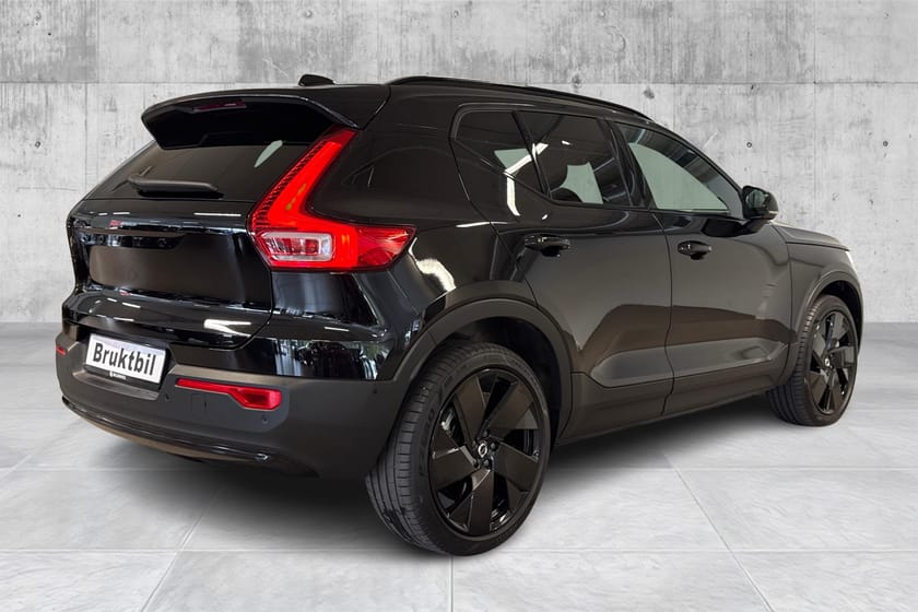 Bilde 5 av Volvo EX40 Twin Motor Ultra Black Edition/Hengerfeste/20"/Pano/Alt Utstyr!
