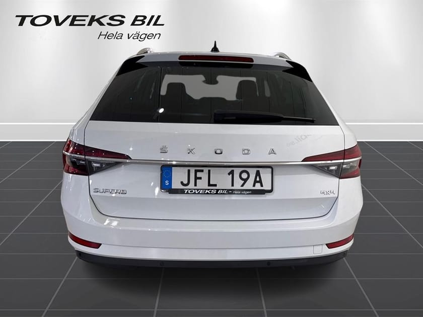 Bild 2 av Škoda Superb Kombi STYLE 2,0 TDI 200 HK I Drag