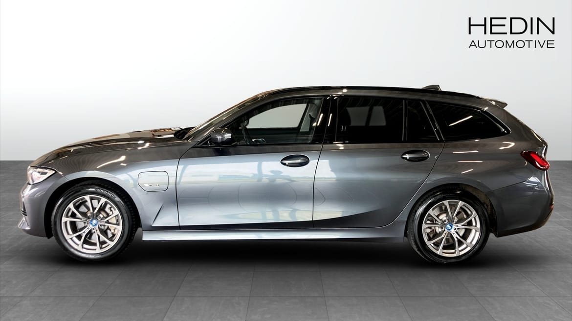 BMW 330e Touring Steptronic, 292hp, 2022