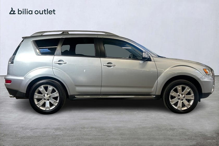 Bild 5 av Mitsubishi Outlander 7-seater 2.2 Di-D AWC Business 7-sits 156hk Drag Läder