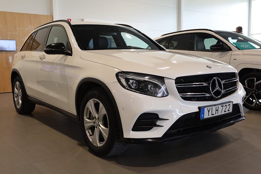 Bild 4 av Mercedes-Benz GLC 250 d 4MATIC AUT Drag Värmare Burmester Kamera Navi