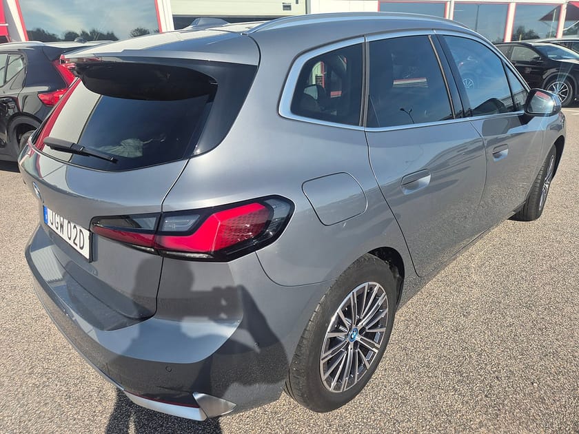 Bild 3 av BMW 225e xDrive Active Tourer 225 E X-DRIVE Elbil 225HK 4x4 Läder