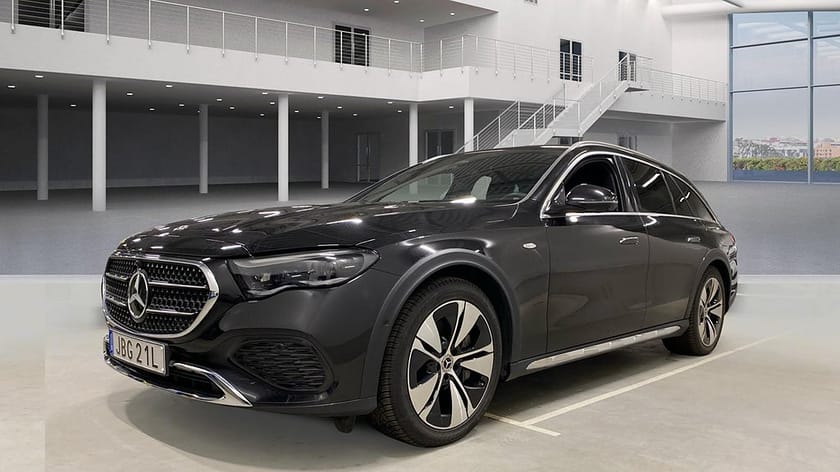 Bild 1 av Mercedes-Benz E 300 d e 4MATIC All-Terrain de 4-Matic Burmester Premium Drag