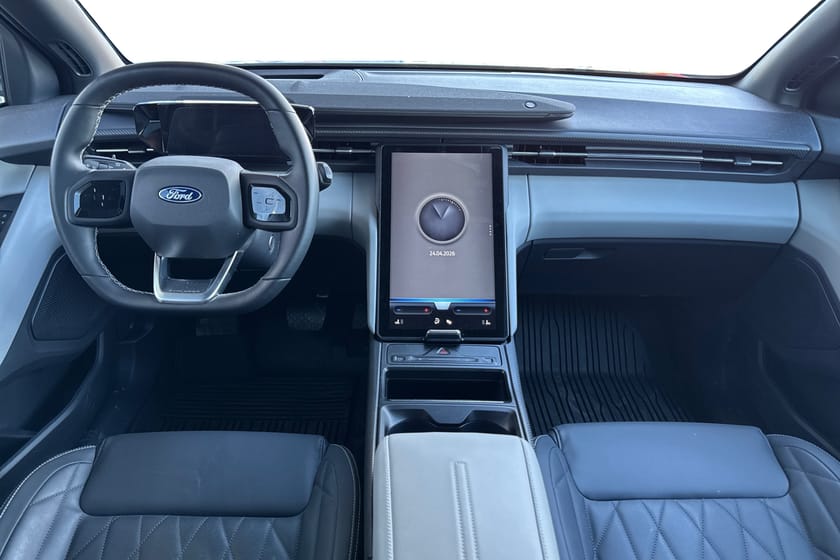 Bilde 4 av Ford Explorer EV Extended Range AWD VARMEPUMPE | FØRERASSISTET PAKKE | HENGERFESTE