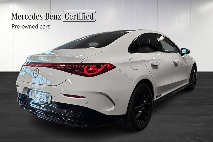 Bild 3 av Mercedes-Benz CLA 250+ AMG Pano 360 Minnestolar