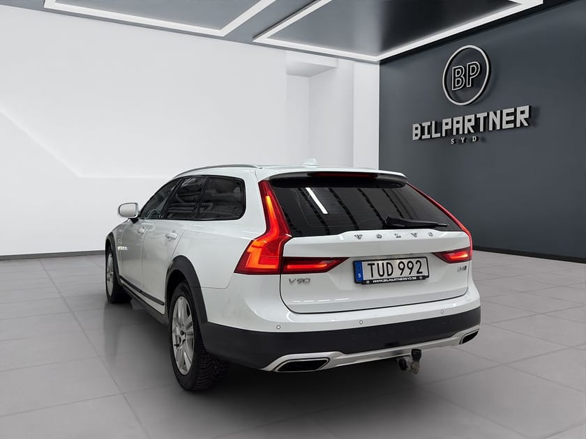 Bild 5 av Volvo V90 Cross Country D4 AWD Geartronic Momentum/Dragkrok/VOC/Adptiv Fh
