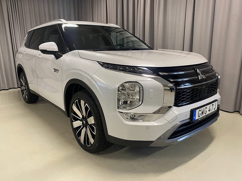 Bild 1 av Mitsubishi Outlander PHEV Intense 4WD 306hk
