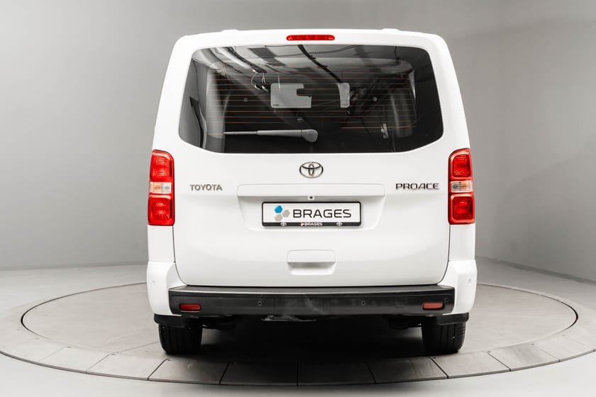 Bilde 3 av Toyota Proace 2,0 D 144 Comfort L2H1 SHB aut