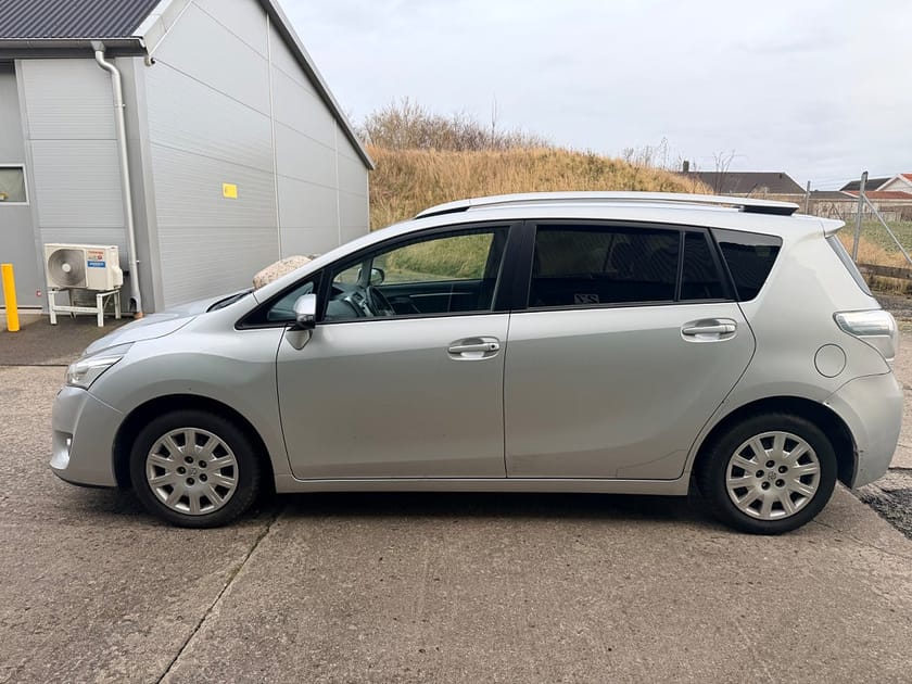 Bild 3 av Toyota Verso 1.6 Euro 5
