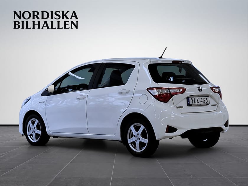 Bild 5 av Toyota Yaris Hybrid e-CVT Active Nyservad Motorvärmare Bluetooth