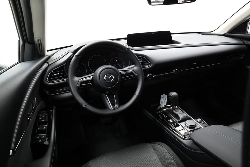 Bild 3 av Mazda CX-30 2.0 e-SKYACTIV-X M Hybrid AWD | Centre-line | Adapt fh.