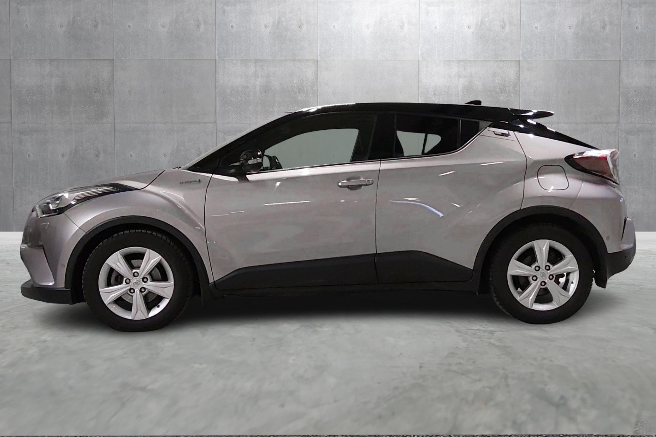Thumnail bilde 1 av Toyota C-HR Hybrid