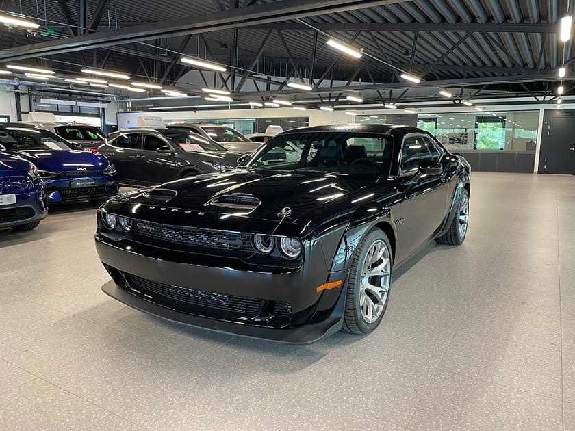 Bild 1 av Dodge Challenger SRT Super Stock Redeye Black Ghost 817hk  Last call Moms Se Spec!