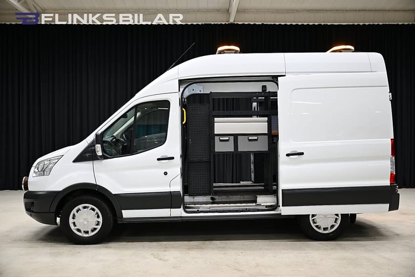 Bild 2 av Ford Transit 350 TDCi AWD 125HK L2H3|Servicebil|Dubbeldörr|V-Inredd