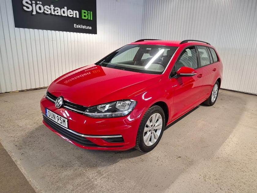 Bild 1 av Volkswagen Golf Sportscombi SC 1.5 TSI  GT Värmare Digitala Mätare Drag Adap Farth