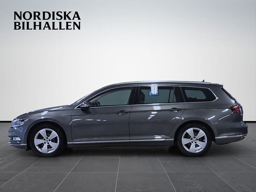 Bild 4 av Volkswagen Passat Sportscombi 2.0 TSI BMT GT Cockpit Drag Värmare Kamera