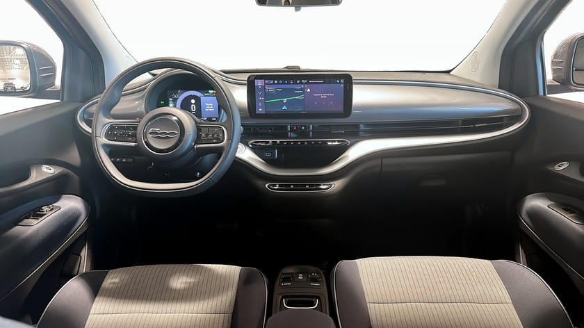 Bild 4 av Fiat 500e HB ICON 320KM / Navi / Carplay / Årsskatt 360kr