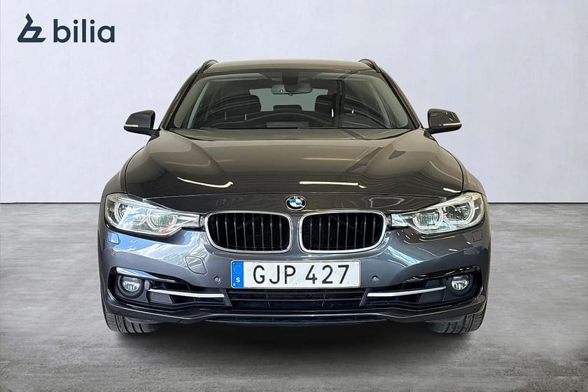 Bild 2 av BMW 3-serie 320I xDrive Touring Sport line / Drag  / Hi-Fi / Navigation
