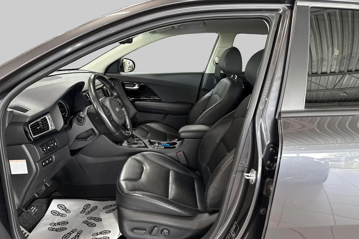 picture of a car