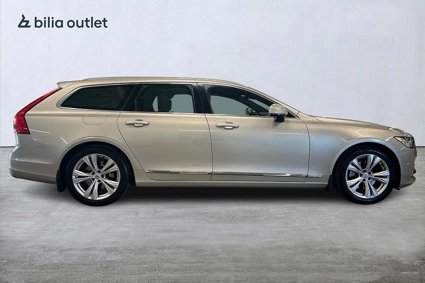 Bild 5 av Volvo V90 D5 AWD Inscription 235hk Panorama Drag Carplay B-kamera
