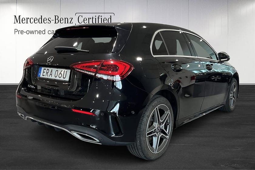 Bild 3 av Mercedes-Benz A 250 e AMG Line BACKKAMERA//FARTHÅLLARE