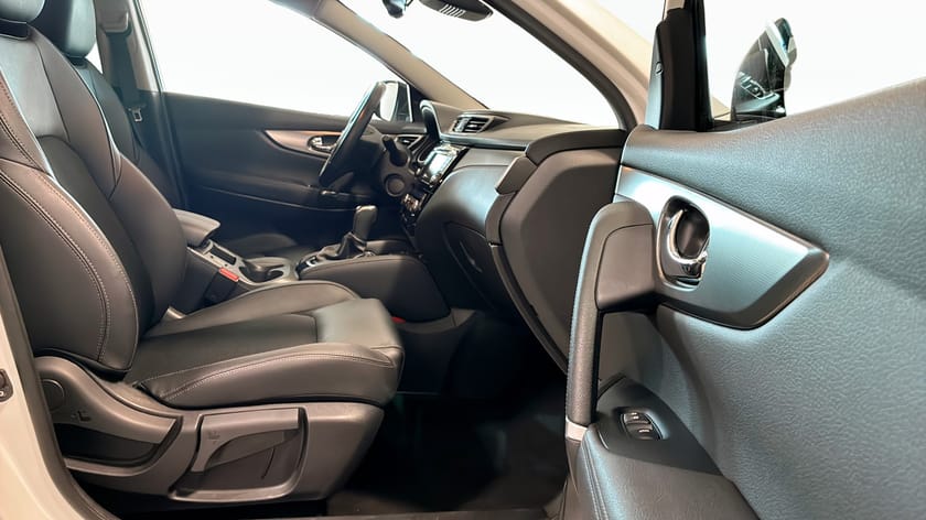 Bild 3 av Nissan Qashqai TEKNA, 160HK, 1 ÅRS GARANTI