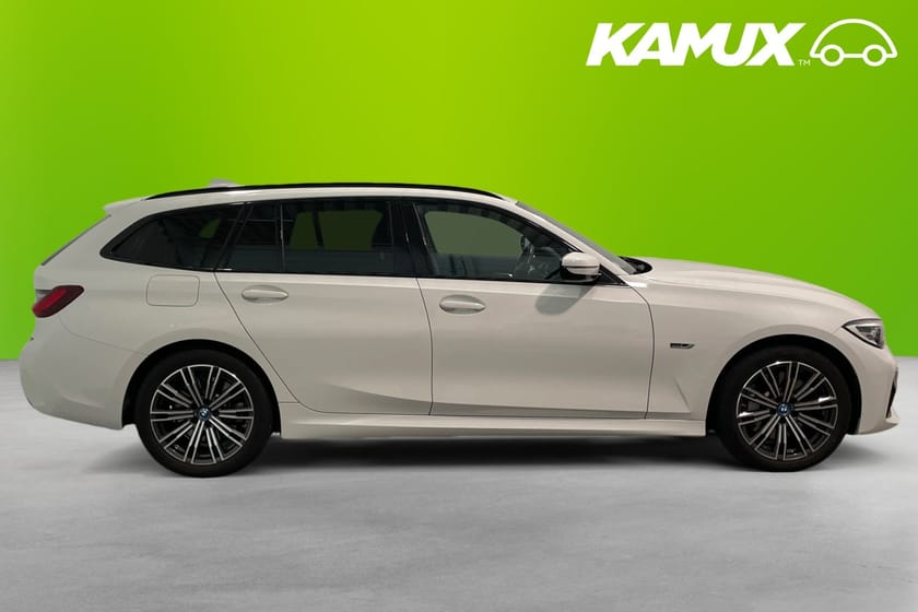 Bild 4 av BMW 330e xDrive Touring M sport  Drag Sensorer 292hk