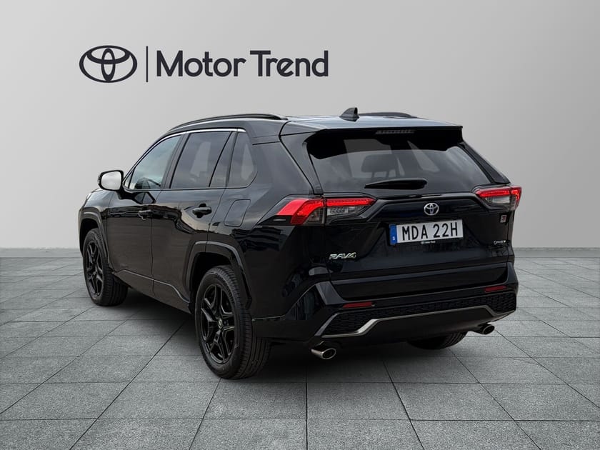 Bild 2 av Toyota RAV4 Plug-in Hybrid E-CVT 306hk GR-Sport,Ledramp,1,300mil