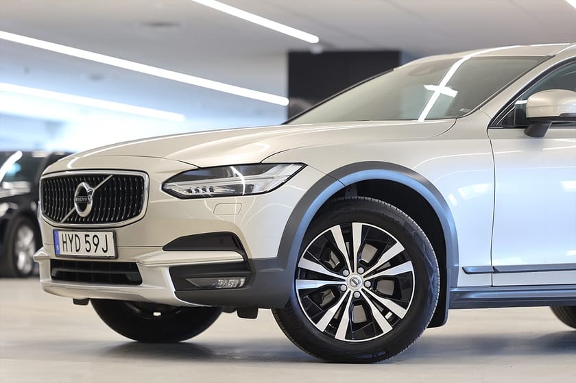 Bild 4 av Volvo V90 Cross Country D4 AWD 190hk Inscription Pro H/K Pano Drag
