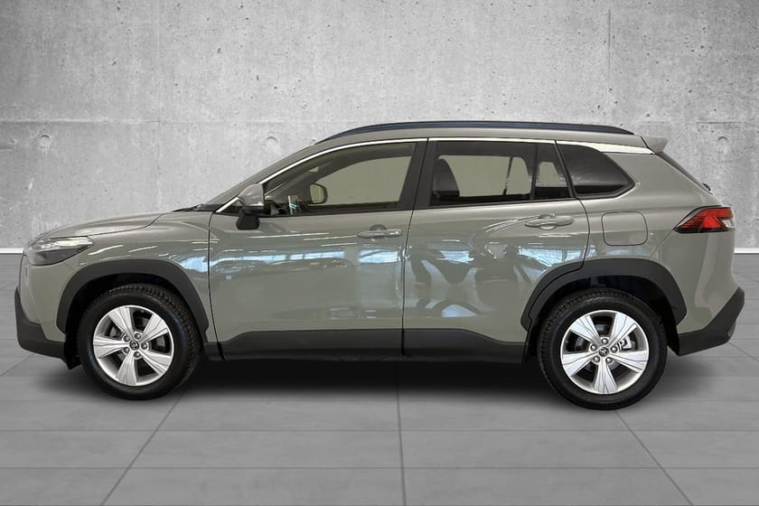 Bilde 2 av Toyota Corolla Cross Hybrid AWD-i 2.0 Executive/4x4/automat/kompl.historikk/