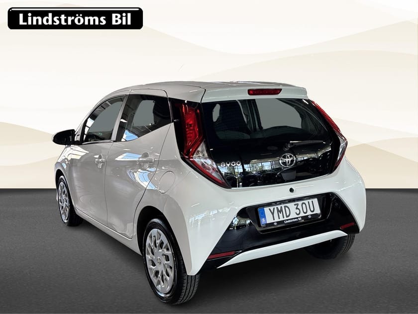 Bild 4 av Toyota Aygo 1.0 X-Play Android Auto/Apple Carplay Vinterhjul