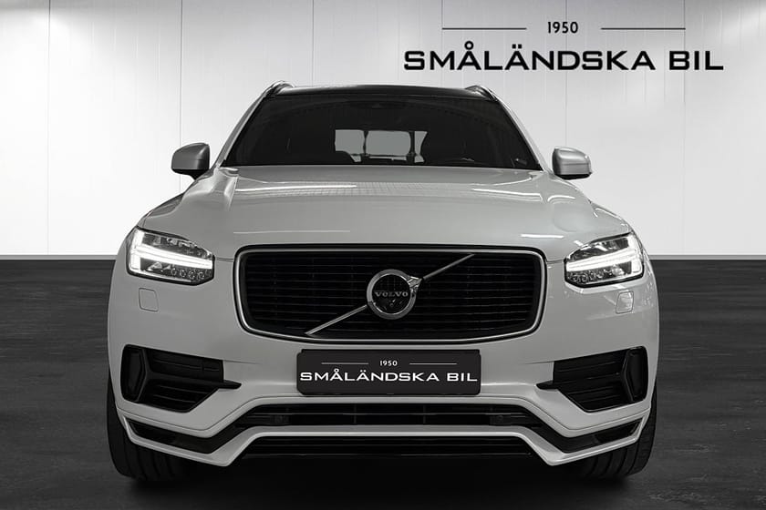 Bild 2 av Volvo XC90 7-seater T8 Twin Engine AWD Geartronic R-Design Drag