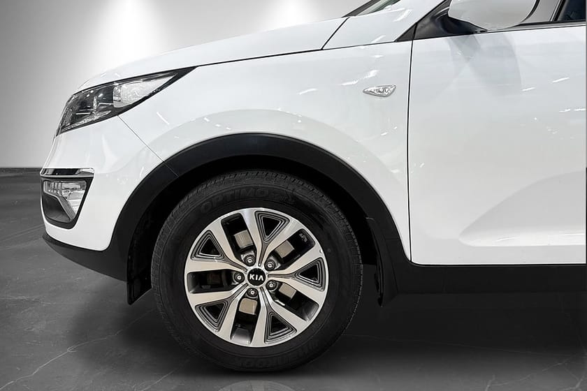 Bild 2 av Kia Sportage 1.7 CRDi Action 115hk Euro 6 BT 9250 mil Nyservad+Nybes