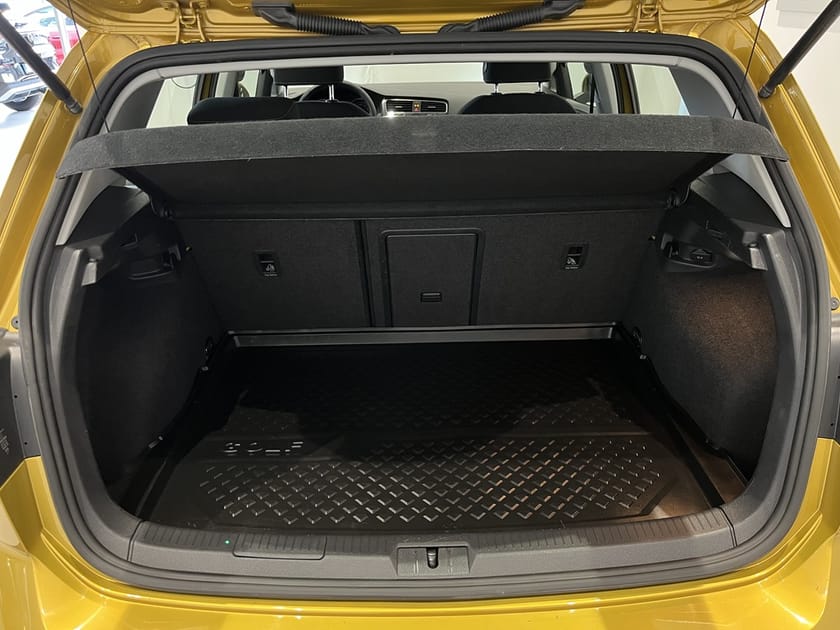 Bild 5 av Volkswagen Golf 1,0 TSI 110hk Drag V-Hjul M&K värmare