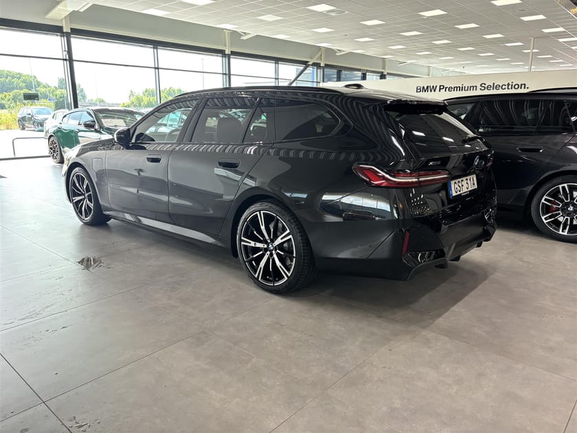 Bild 5 av BMW 530e xDrive Touring M Sport Business Ed Drag DA Pro H K